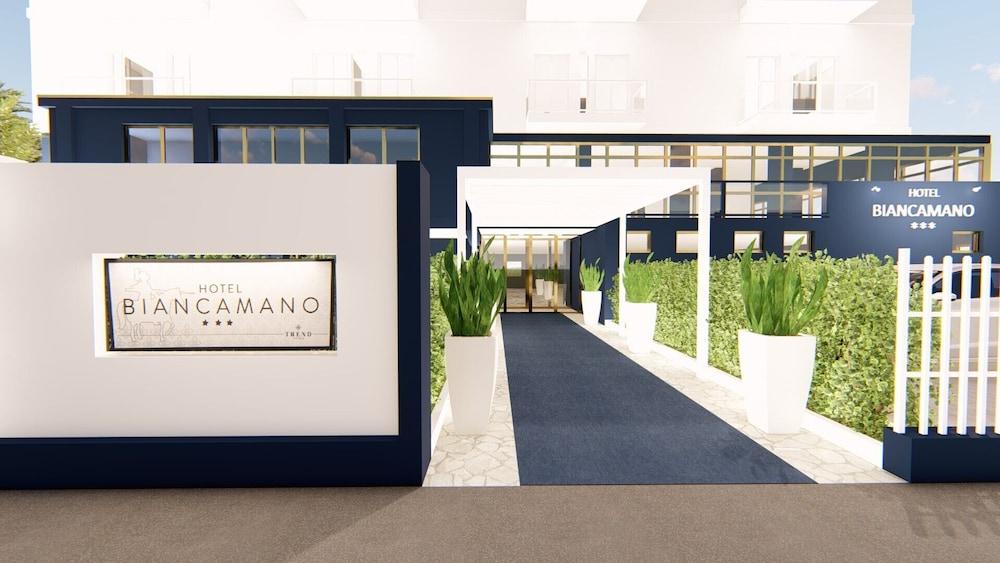 Hotel Biancamano Rimini Esterno foto