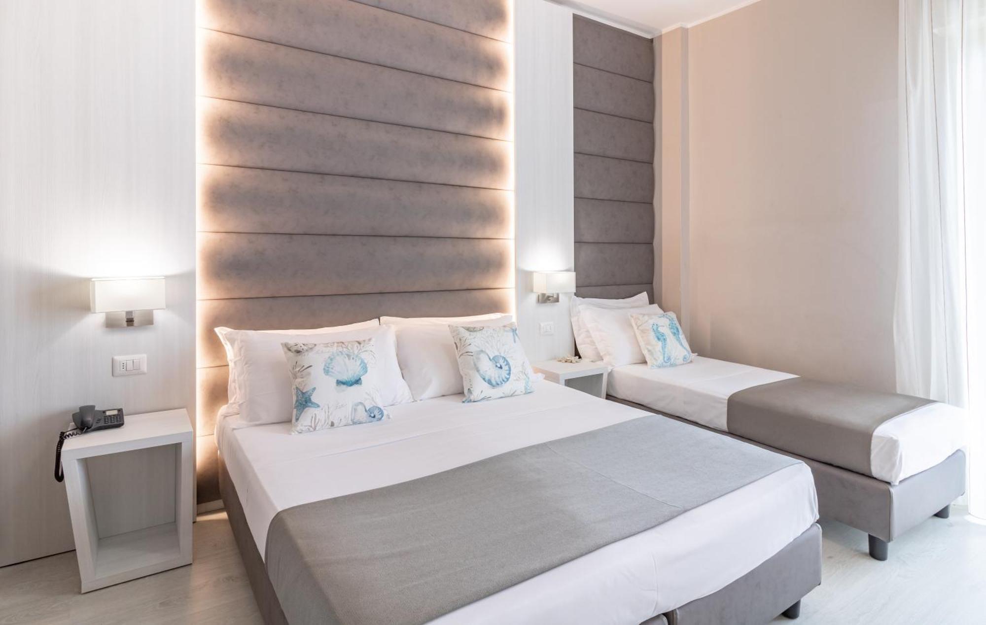 Hotel Biancamano Rimini Esterno foto