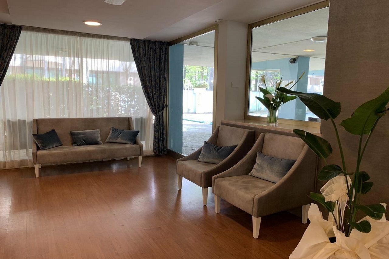 Hotel Biancamano Rimini Esterno foto